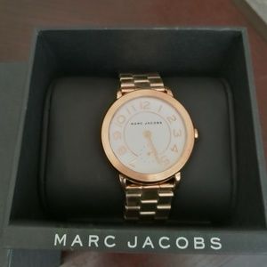 New in box marc jacobs watch MJ3471 Rosegold woman